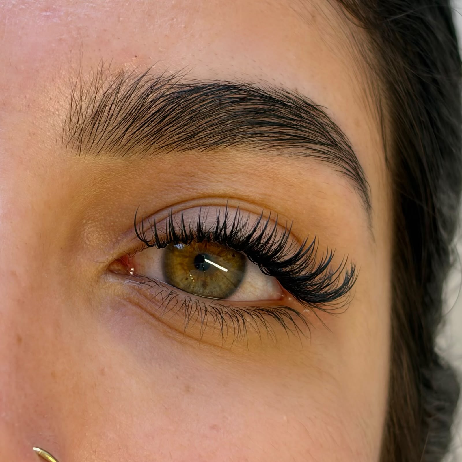 Volume Wispy Preto